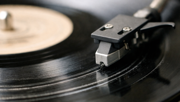 השיחה שניהלתם כבר אלף פעמים. ולמה היא גומרת לכם את היום